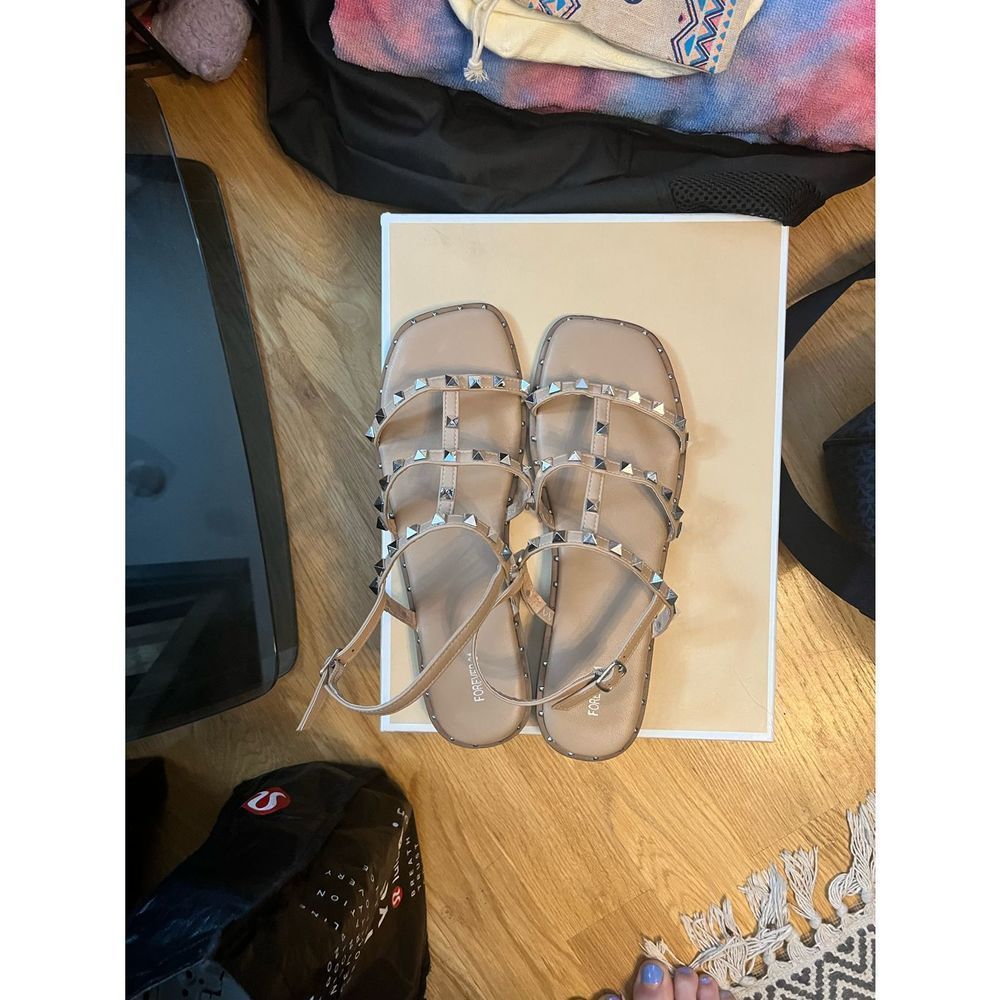 Studded summer sandals 
